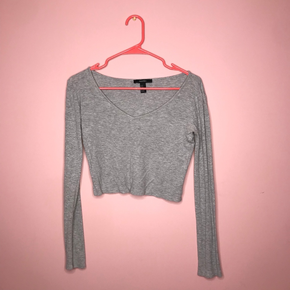 CROPPED LONG LEAVE FOVER 21 CROP TOP
